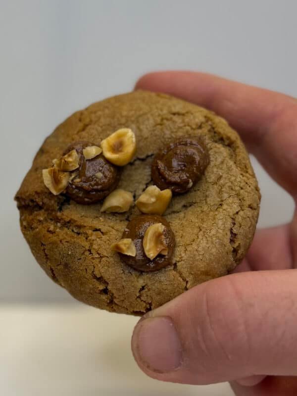 Cookie chocolat au lait et noisette