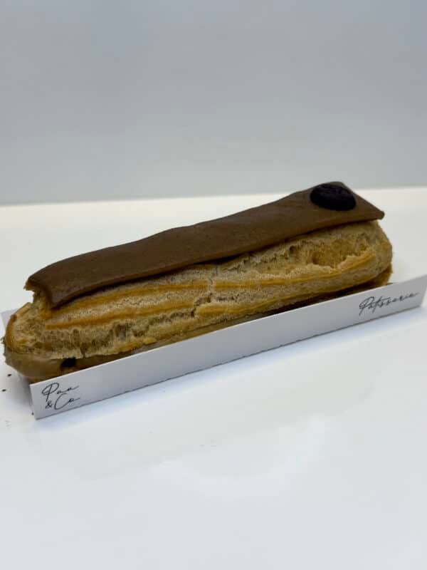 Eclair café